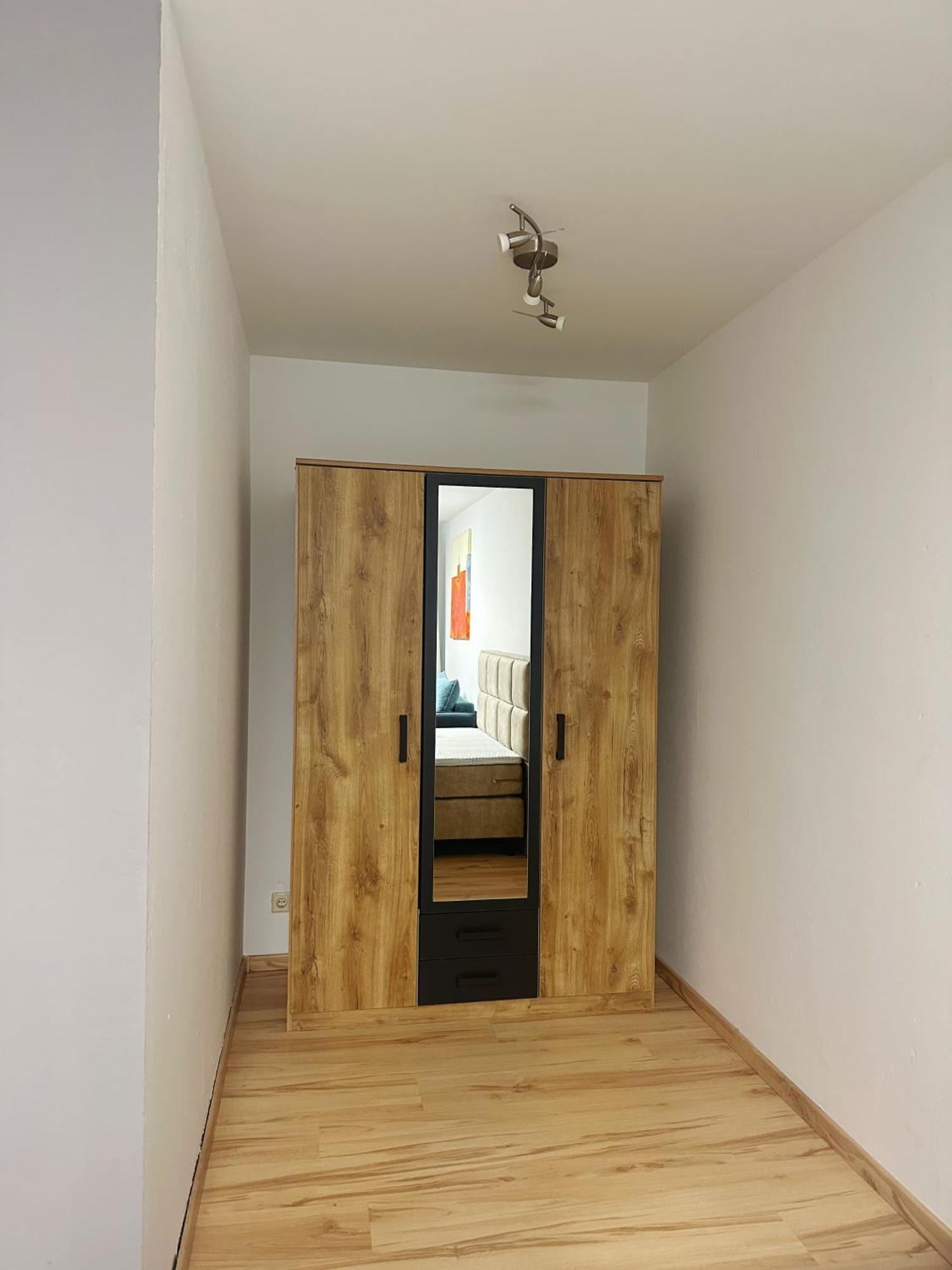 Messe Flughafen Nah Mit Waschmaschine Apartment Dusseldorf Exterior photo